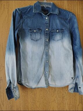 American Eagle Outfitters Light Blue Denim Shirt